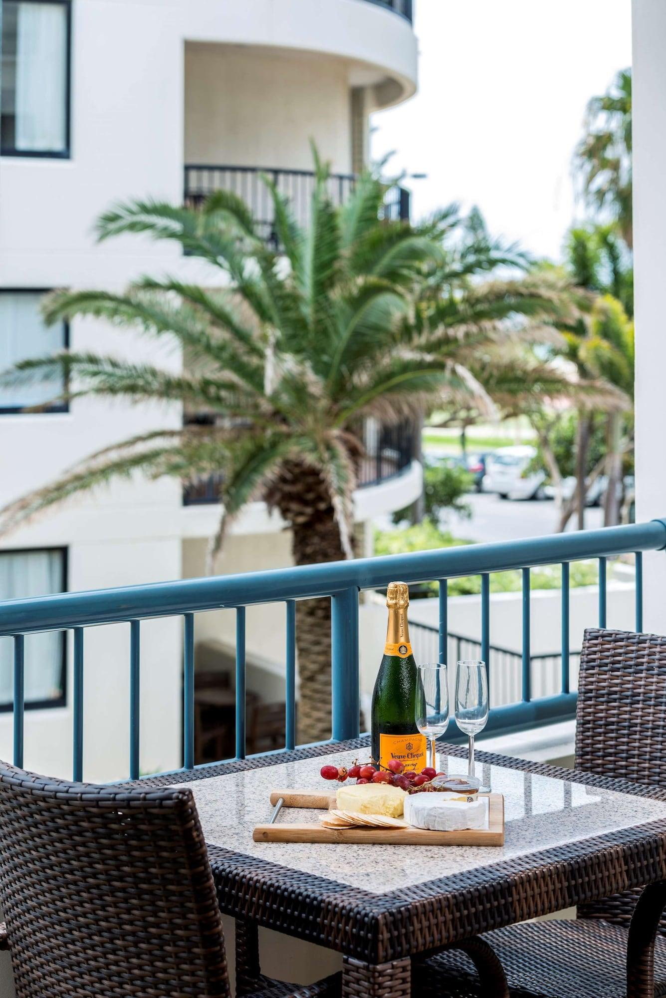 Oaks Gold Coast Calypso Plaza Suites Ngoại thất bức ảnh