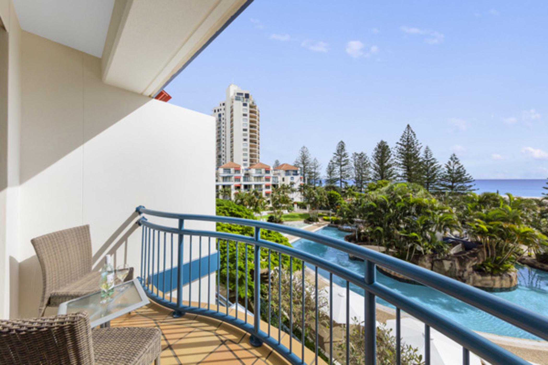 Oaks Gold Coast Calypso Plaza Suites Ngoại thất bức ảnh